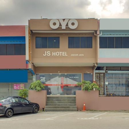 جوهر بهرو Oyo 89985 Js Hotel المظهر الخارجي الصورة