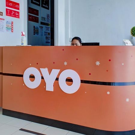 جوهر بهرو Oyo 89985 Js Hotel المظهر الخارجي الصورة