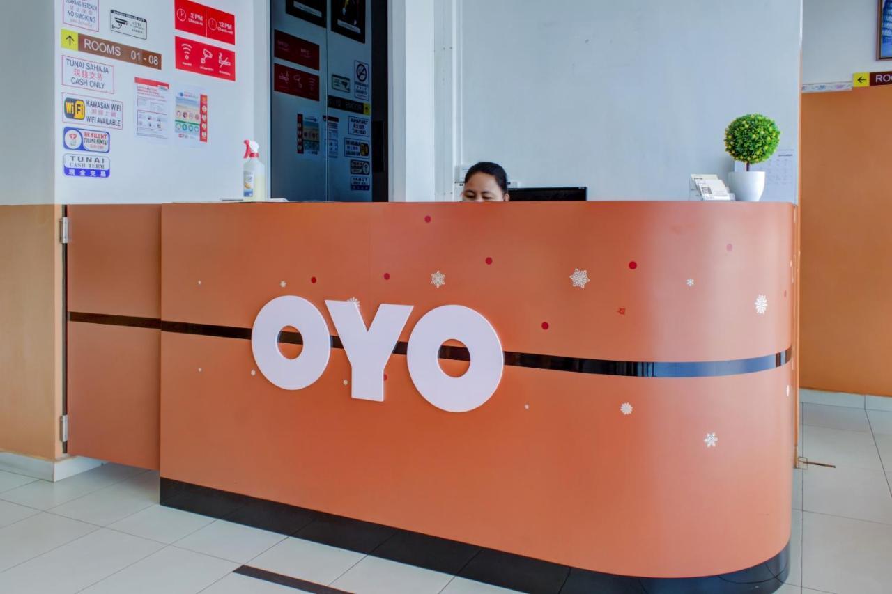 جوهر بهرو Oyo 89985 Js Hotel المظهر الخارجي الصورة