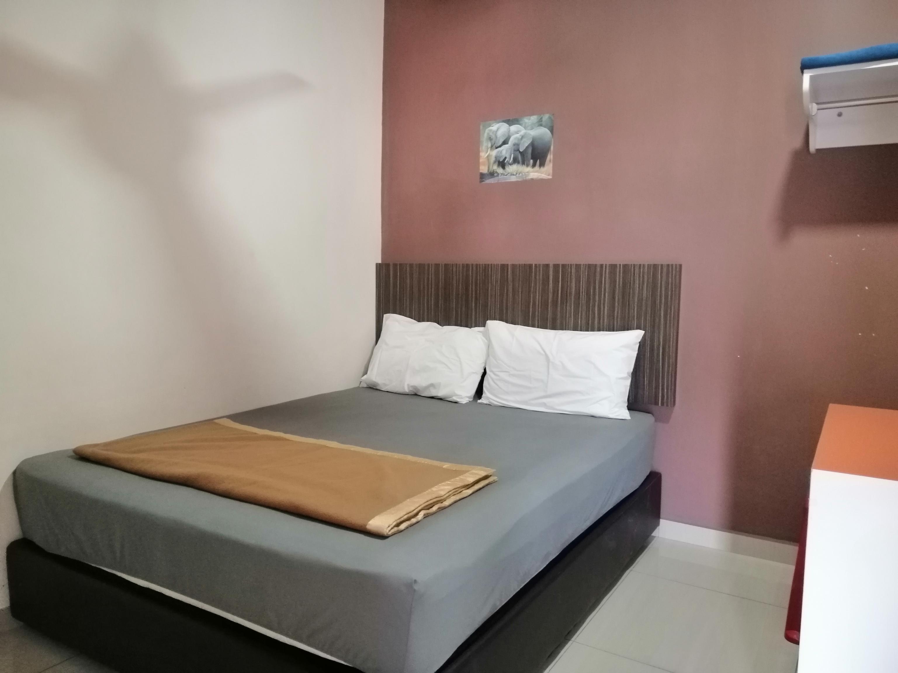 جوهر بهرو Oyo 89985 Js Hotel المظهر الخارجي الصورة